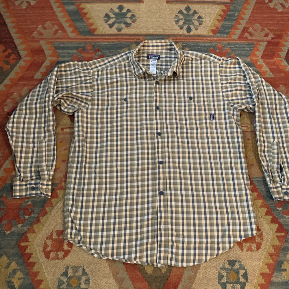 Patagonia Men's Plaid Button Down Shirt - Green and Tan